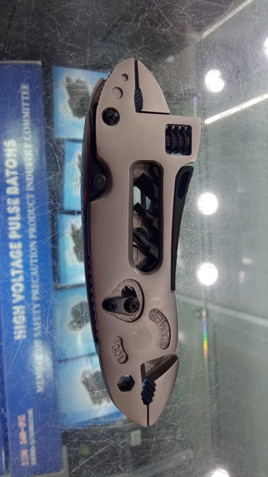 Multi Herramienta Alicate Acampar Navaja