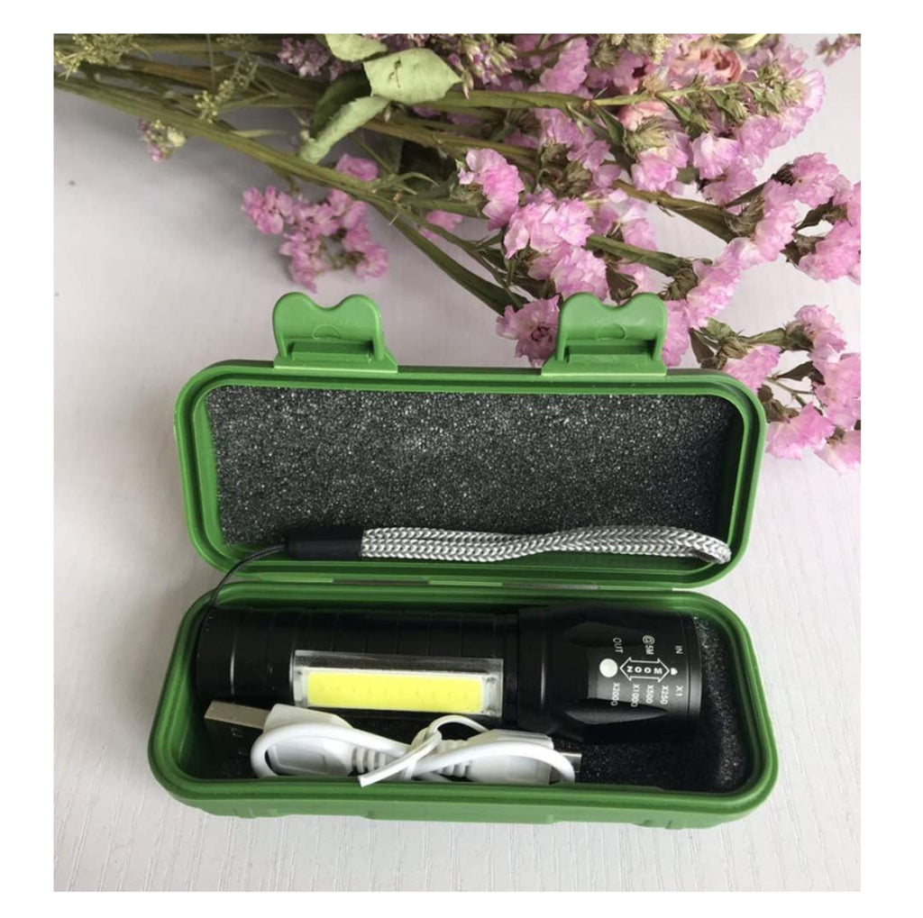 Mini Linterna y estuche Recargable zoom